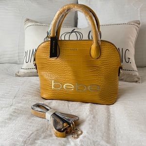BRAND NEW Bebe Purse 😍